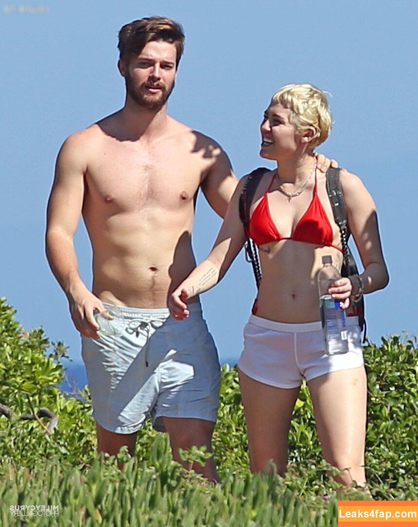 Miley Cyrus / MileyCyrus leaked photo photo #3300
