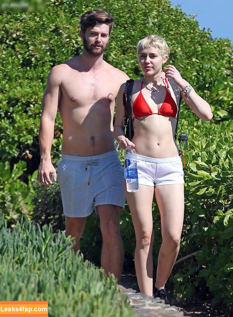 Miley Cyrus / MileyCyrus leaked photo photo #3301