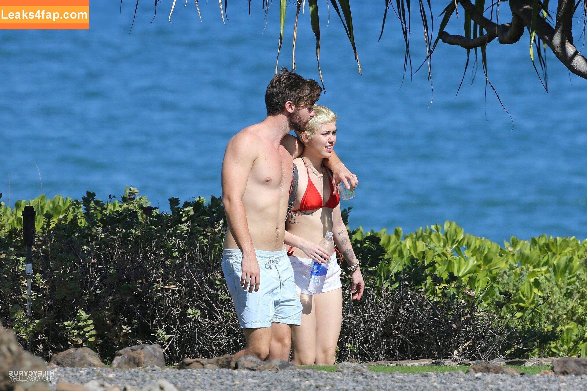 Miley Cyrus / MileyCyrus leaked photo photo #3302