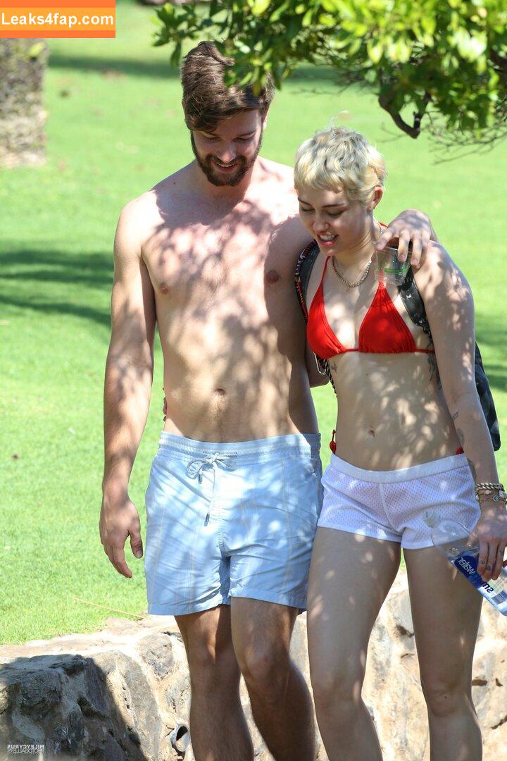 Miley Cyrus / MileyCyrus leaked photo photo #3304