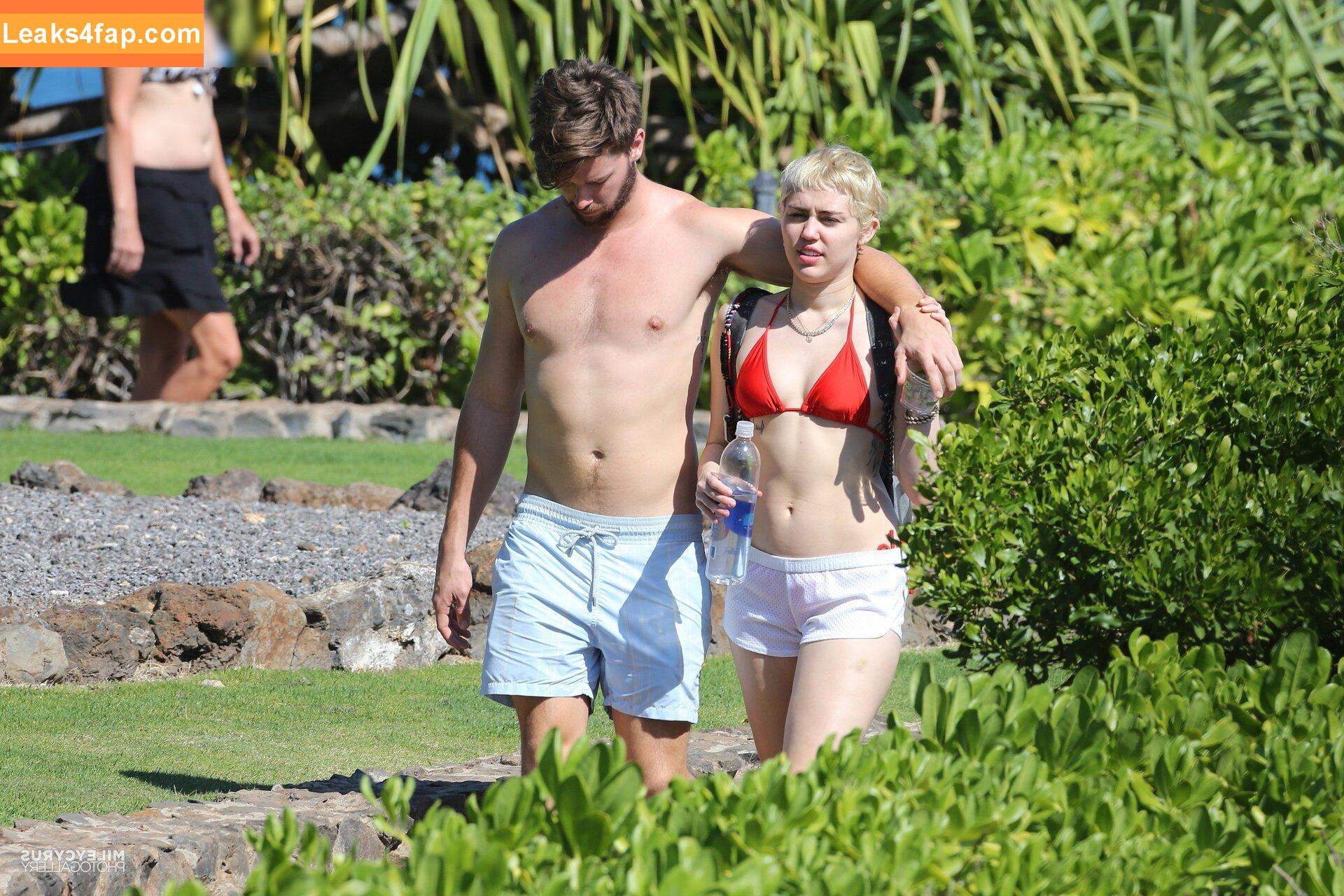 Miley Cyrus / MileyCyrus leaked photo photo #3306