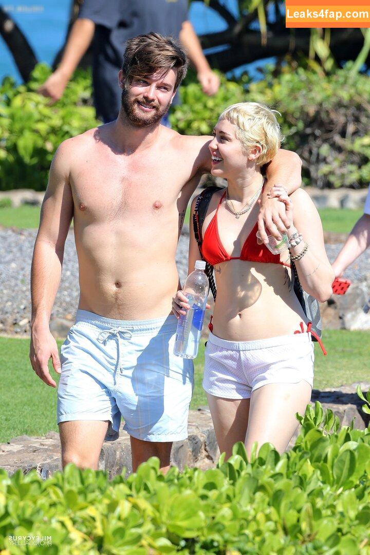 Miley Cyrus / MileyCyrus leaked photo photo #3307