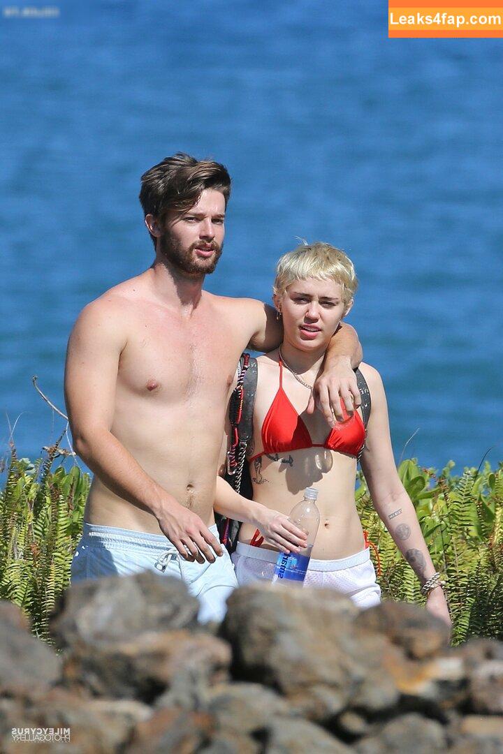 Miley Cyrus / MileyCyrus leaked photo photo #3312