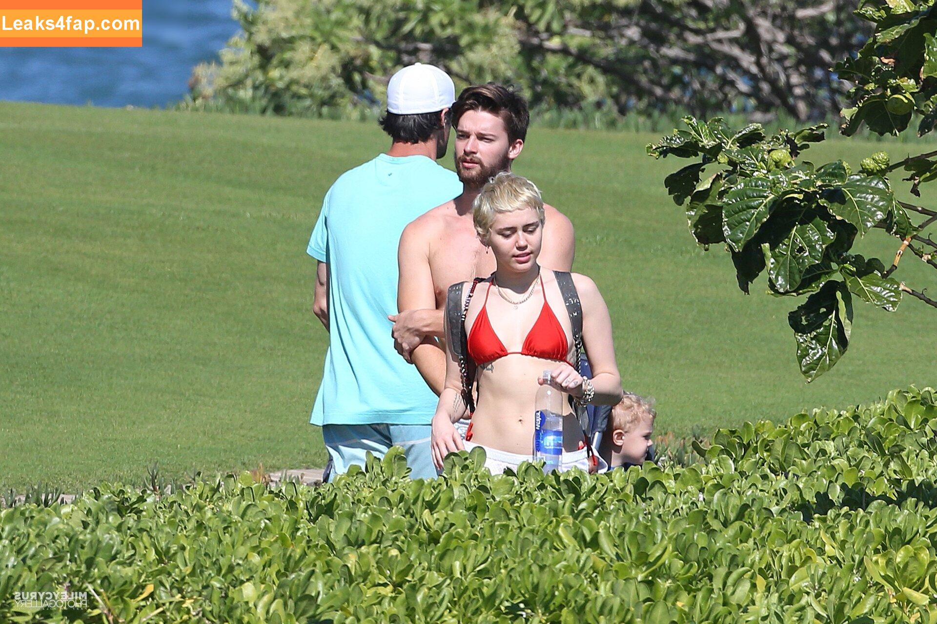 Miley Cyrus / MileyCyrus leaked photo photo #3314