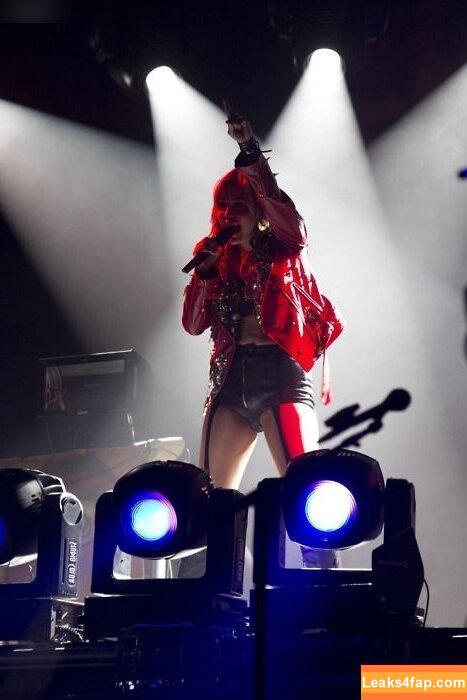 Miley Cyrus / MileyCyrus leaked photo photo #3339