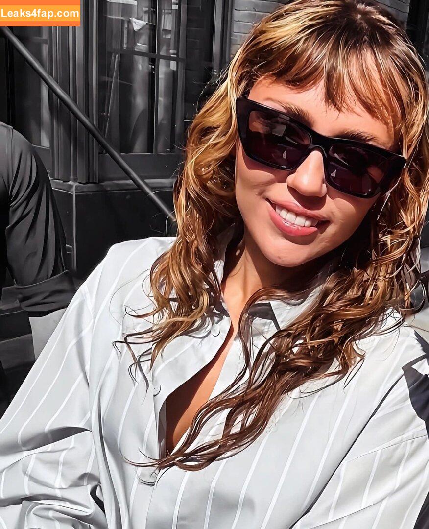 Miley Cyrus / MileyCyrus leaked photo photo #3360