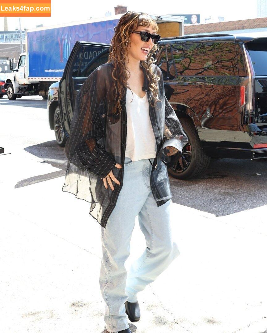 Miley Cyrus / MileyCyrus leaked photo photo #3367