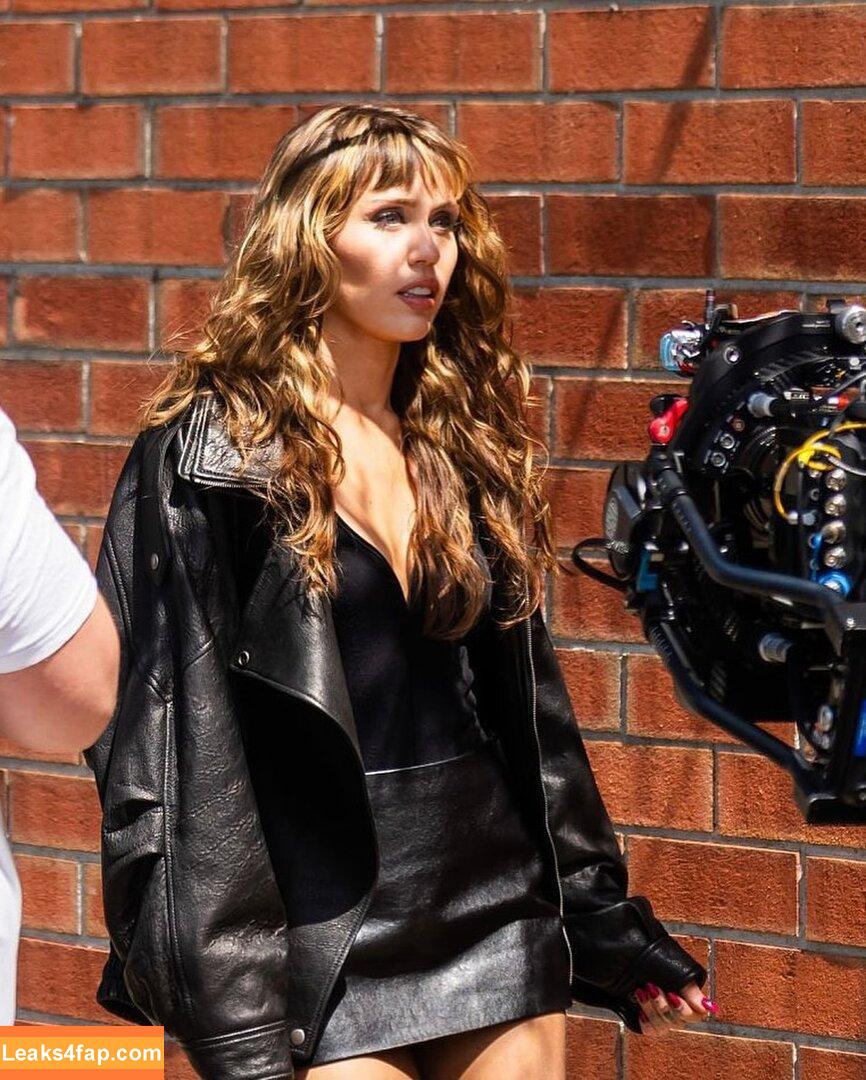 Miley Cyrus / MileyCyrus leaked photo photo #3377