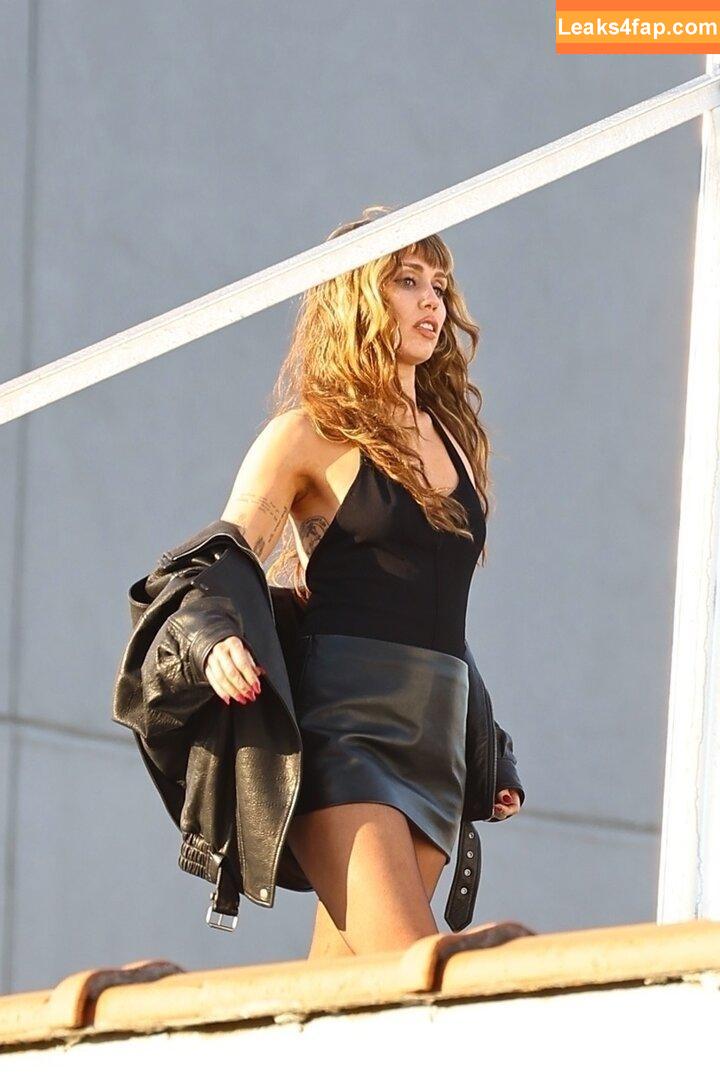 Miley Cyrus / MileyCyrus leaked photo photo #3381