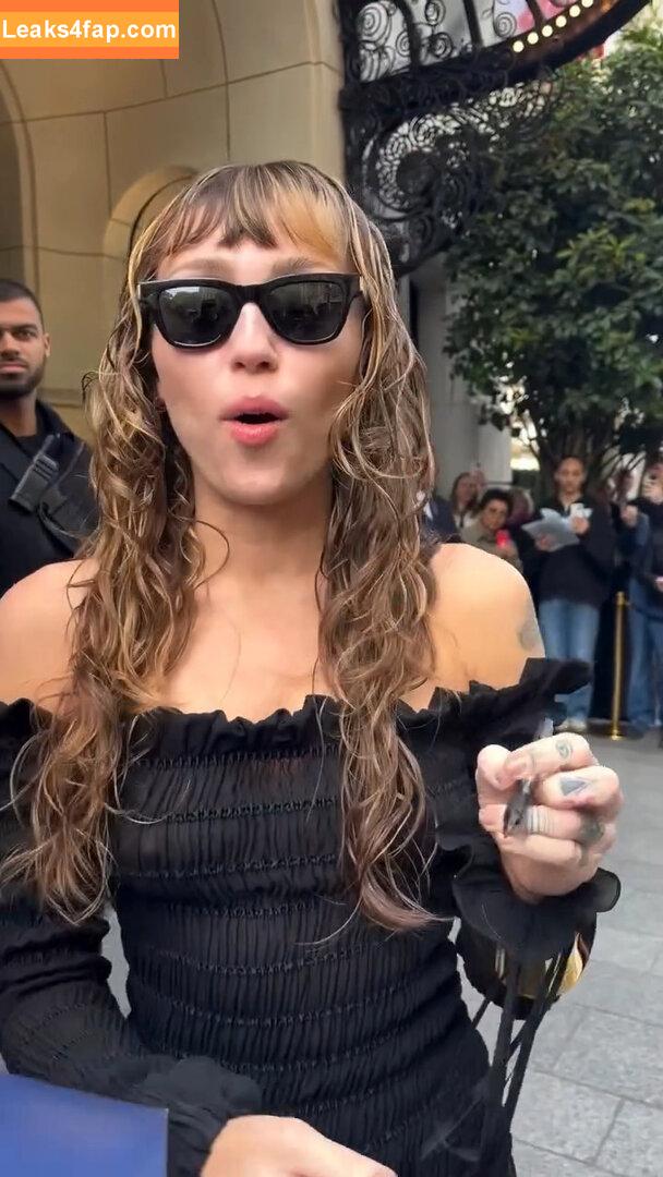 Miley Cyrus / MileyCyrus leaked photo photo #3408