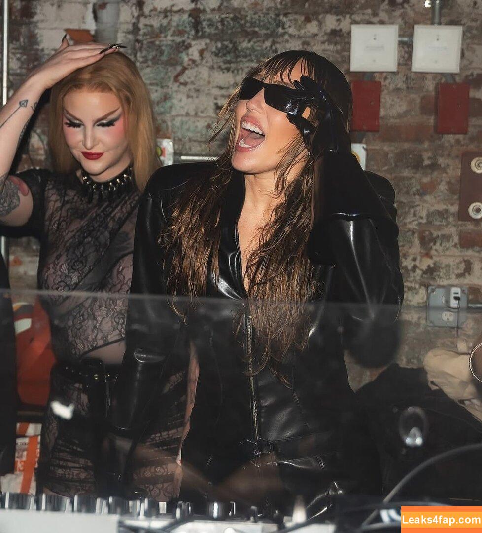 Miley Cyrus / MileyCyrus leaked photo photo #3447