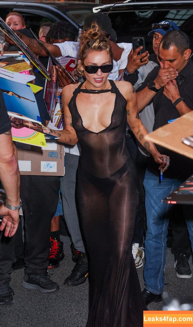 Miley Cyrus / MileyCyrus leaked photo photo #3466