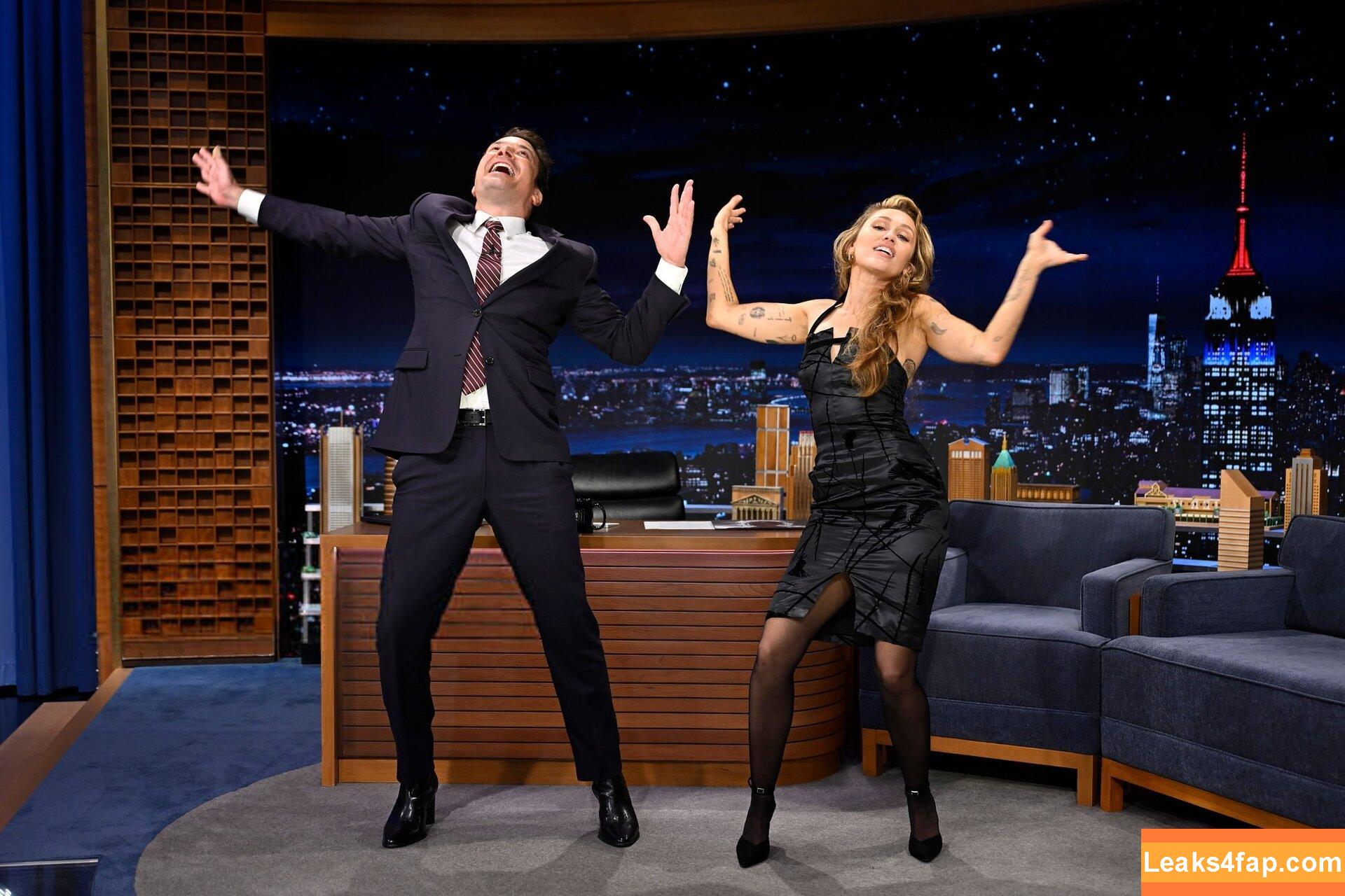 Miley Cyrus / MileyCyrus leaked photo photo #3486