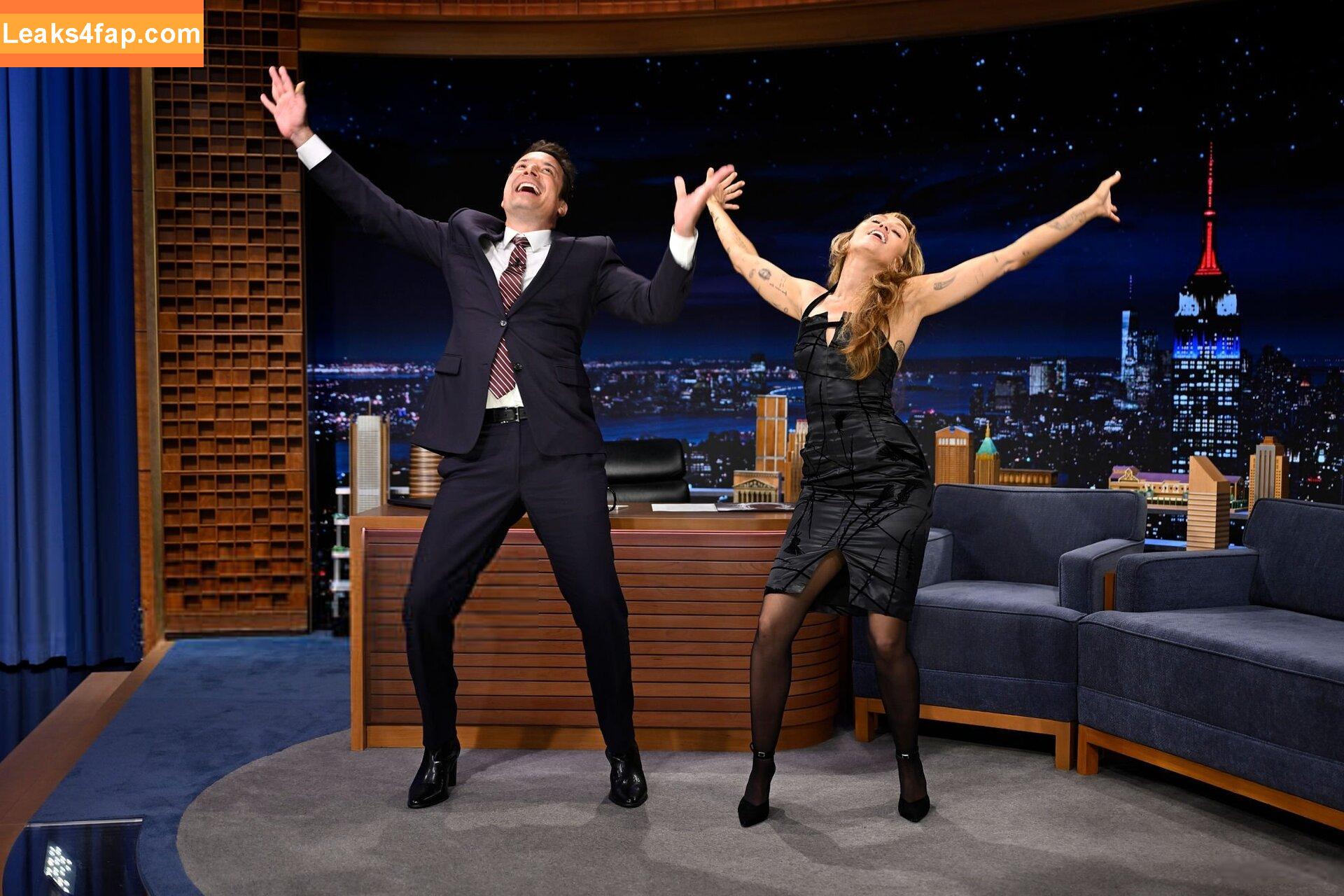 Miley Cyrus / MileyCyrus leaked photo photo #3488