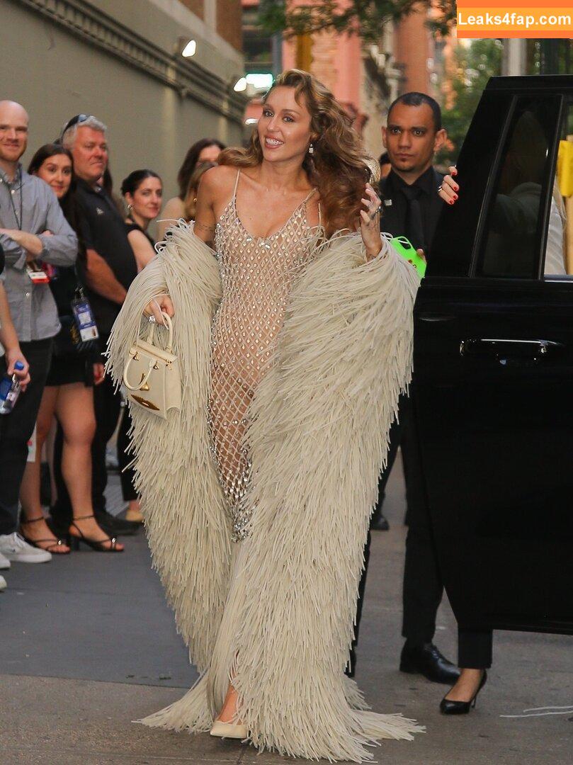 Miley Cyrus / MileyCyrus leaked photo photo #3505