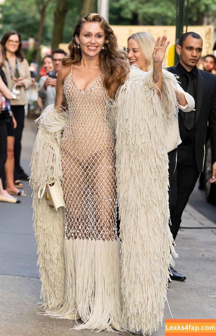 Miley Cyrus / MileyCyrus leaked photo photo #3506