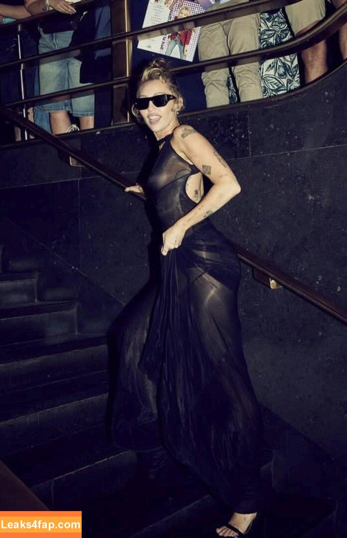 Miley Cyrus / MileyCyrus leaked photo photo #3514
