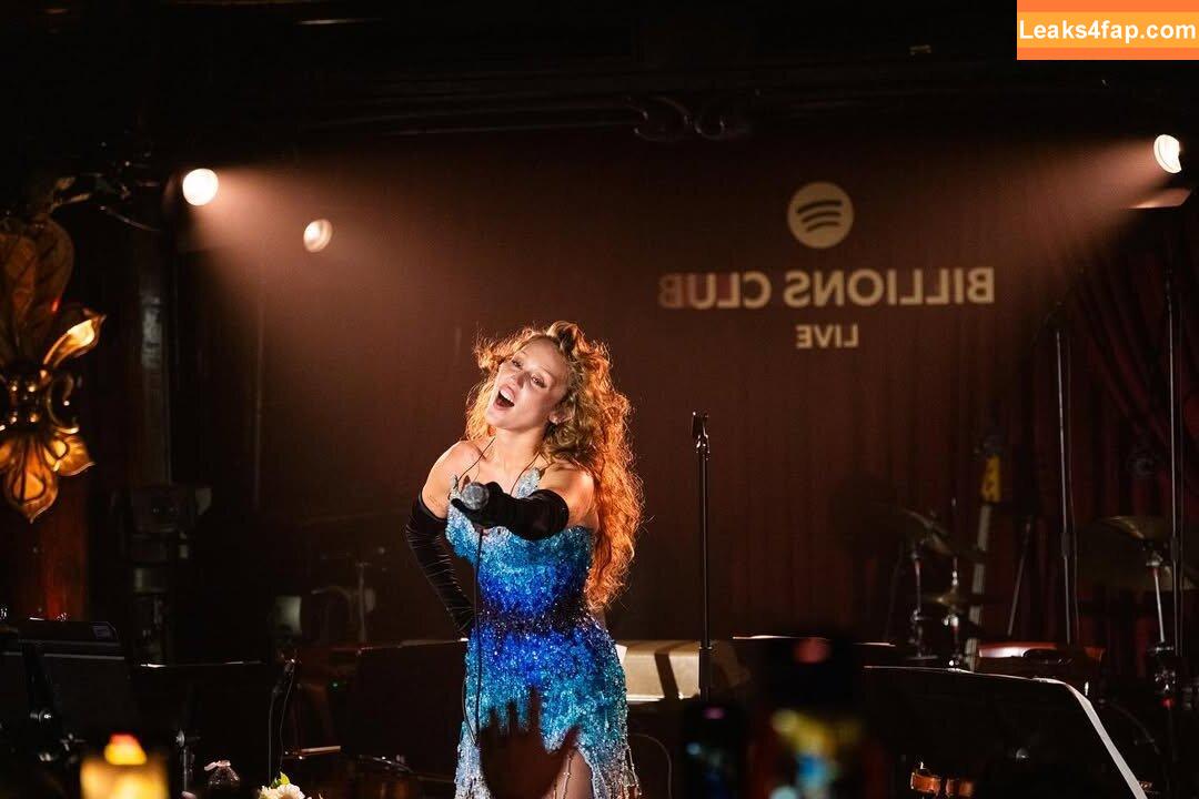 Miley Cyrus / MileyCyrus слитое фото фото #3567