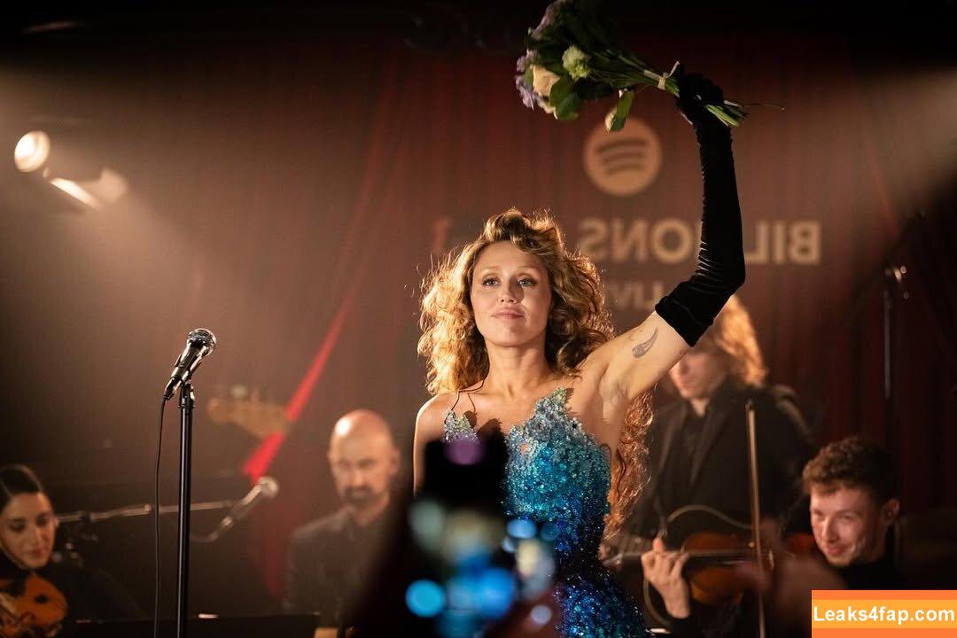 Miley Cyrus / MileyCyrus слитое фото фото #3568