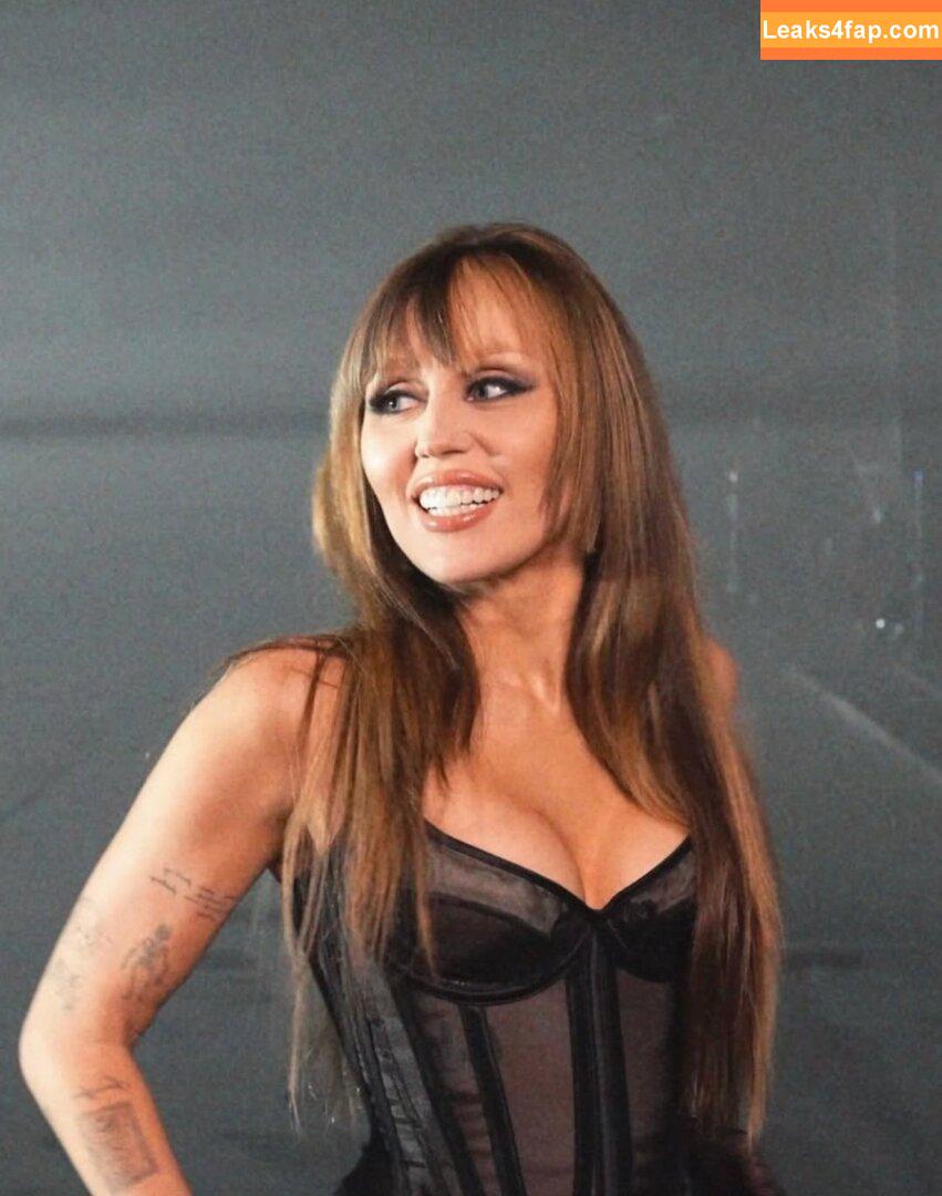 Miley Cyrus / MileyCyrus слитое фото фото #3590