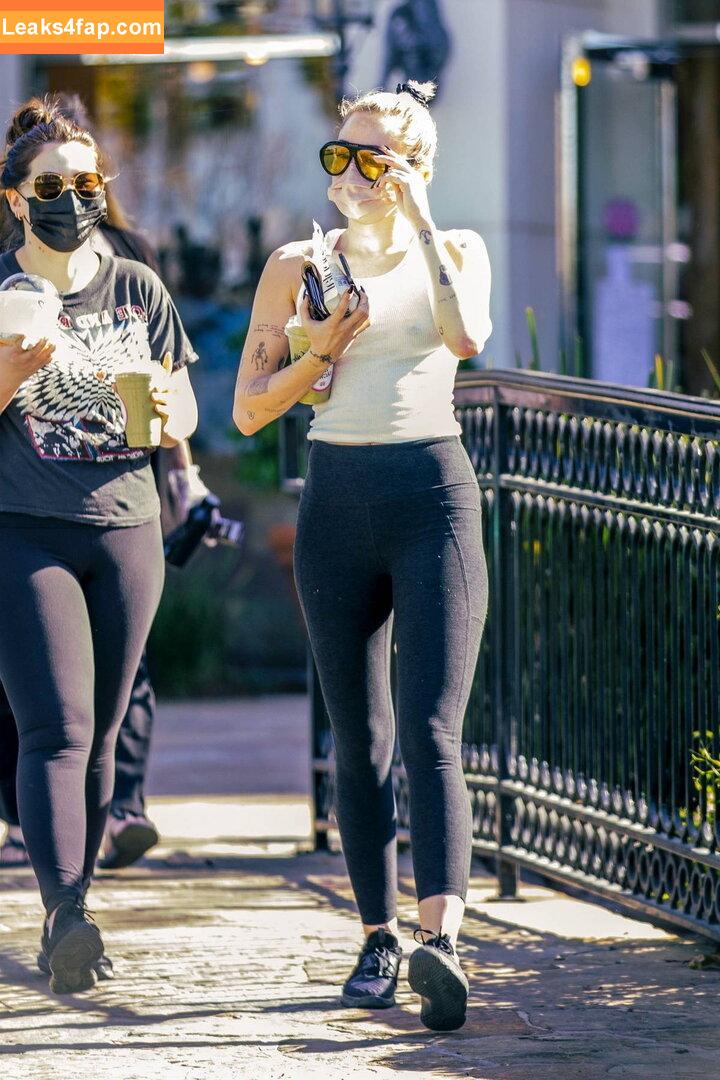 Miley Cyrus / MileyCyrus leaked photo photo #3597