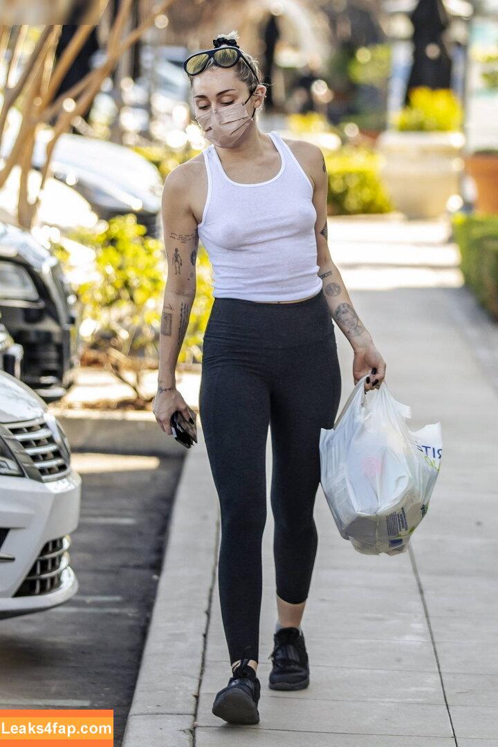 Miley Cyrus / MileyCyrus leaked photo photo #3598