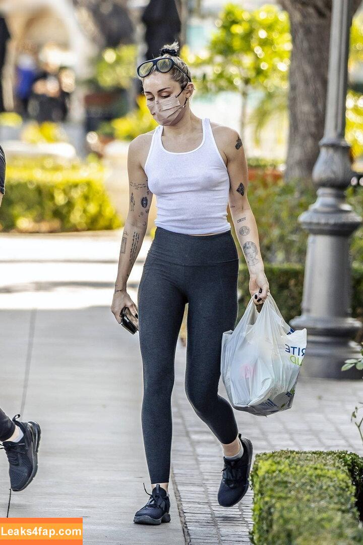 Miley Cyrus / MileyCyrus leaked photo photo #3600
