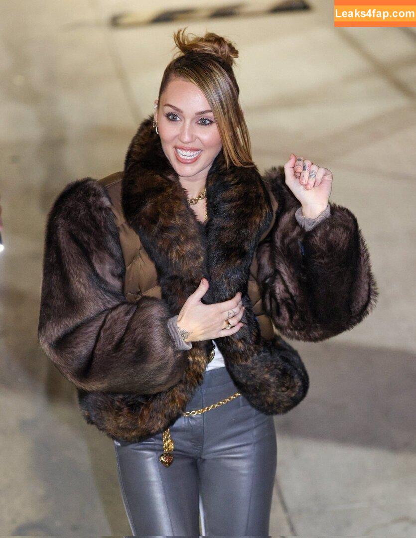 Miley Cyrus / MileyCyrus leaked photo photo #3748