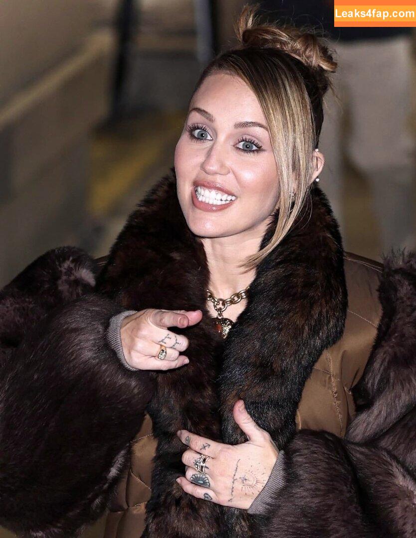 Miley Cyrus / MileyCyrus leaked photo photo #3749