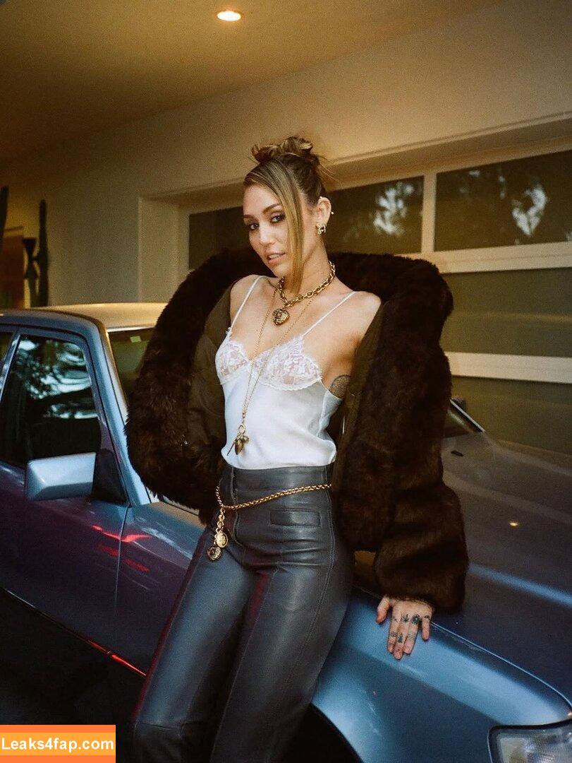 Miley Cyrus / MileyCyrus leaked photo photo #3751