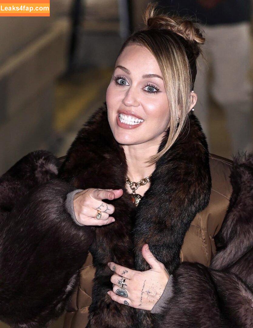 Miley Cyrus / MileyCyrus leaked photo photo #3762