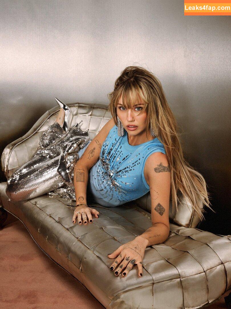 Miley Cyrus / https: / mileycyrus слитое фото фото #3887