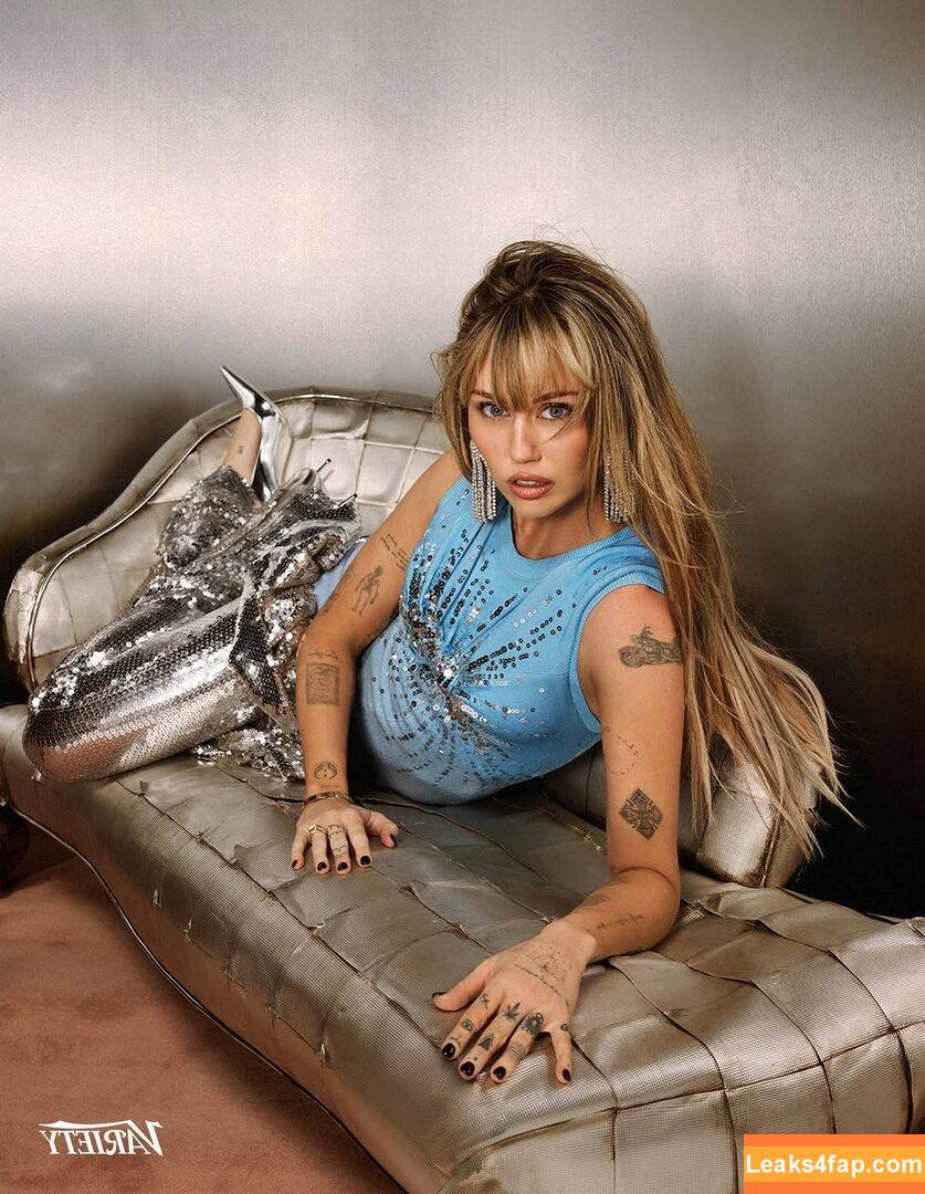 Miley Cyrus / https: / mileycyrus слитое фото фото #3892