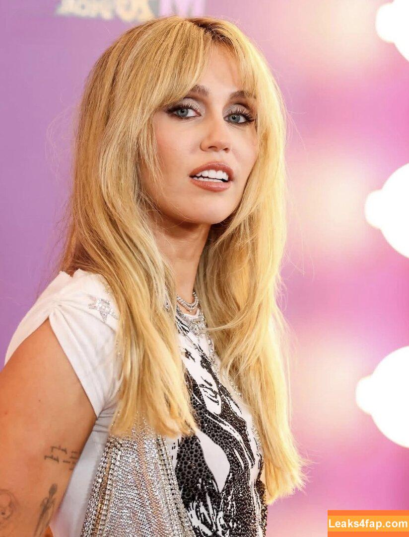 Miley Cyrus / https: / mileycyrus слитое фото фото #3917