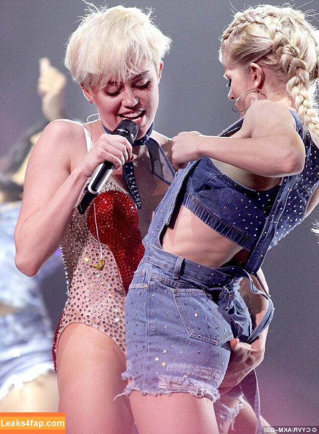 Miley Cyrus / https: / mileycyrus leaked photo photo #3947