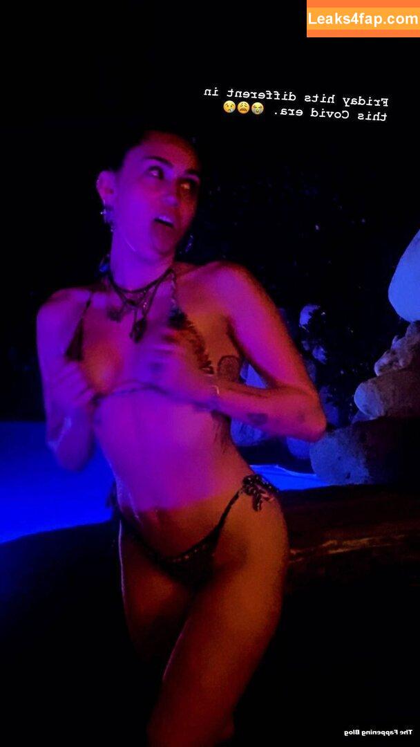 Miley Cyrus / https: / mileycyrus leaked photo photo #3951