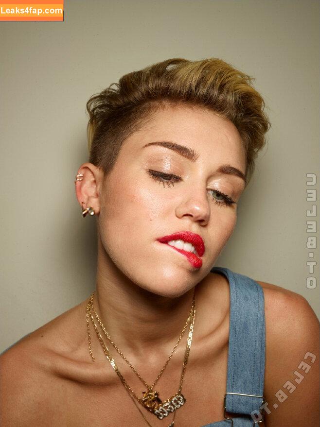 Miley Cyrus / https: / mileycyrus слитое фото фото #3981