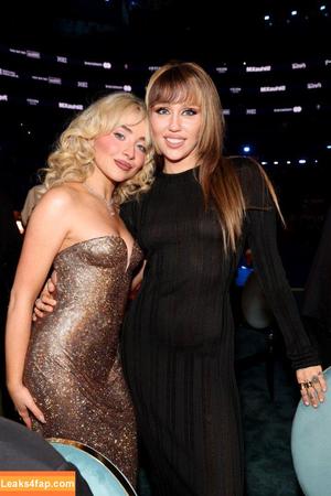 Miley Cyrus photo #3051