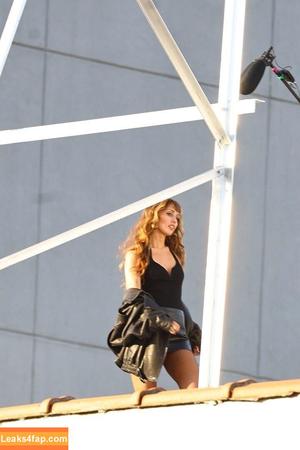 Miley Cyrus photo #3382