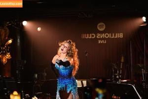 Miley Cyrus photo #3560