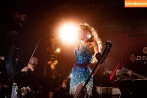 Miley Cyrus photo #3565