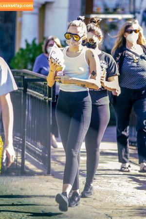 Miley Cyrus photo #3594