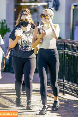 Miley Cyrus photo #3599