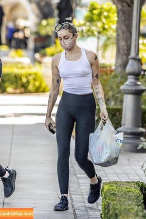 Miley Cyrus photo #3600