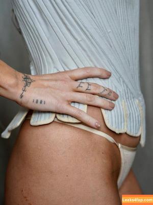 Miley Cyrus photo #3611