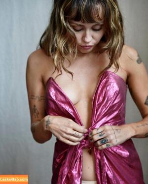 Miley Cyrus photo #3622