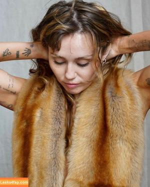 Miley Cyrus photo #3631