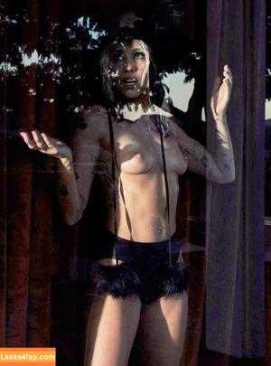 Miley Cyrus photo #3640