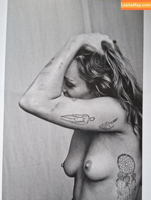 Miley Cyrus photo #3649