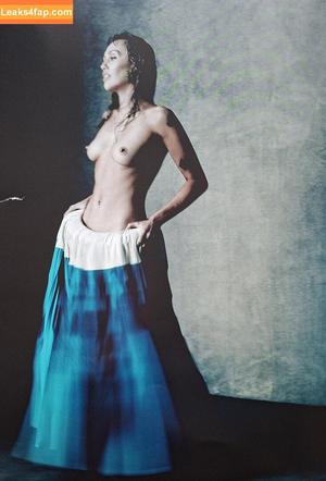 Miley Cyrus photo #3653